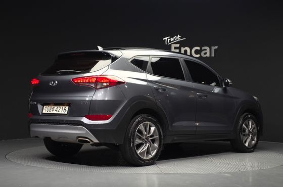 Hyundai Tucson Diesel 1.7 2WD Smart — пробег 97 422 км — фото 2 из 5