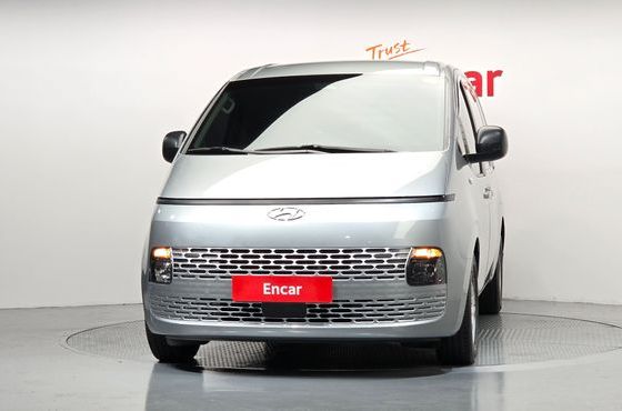 Hyundai Staria Cargo 3-Seater Smart — пробег 119 382 км — фото 3 из 5