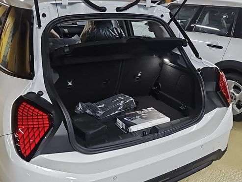 Mini Cooper 5Door Essential — пробег 1 км — фото 5 из 5