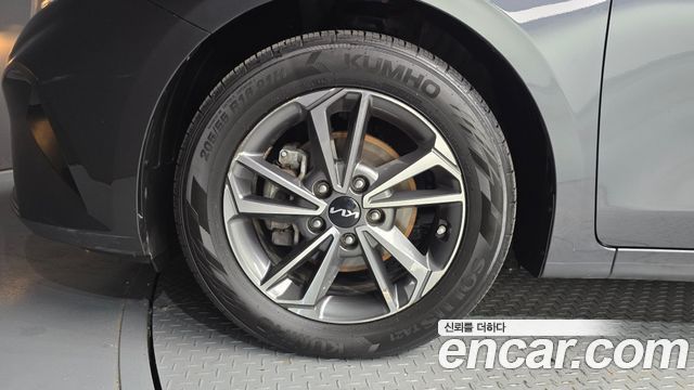 Kia K3 из Кореи Encar