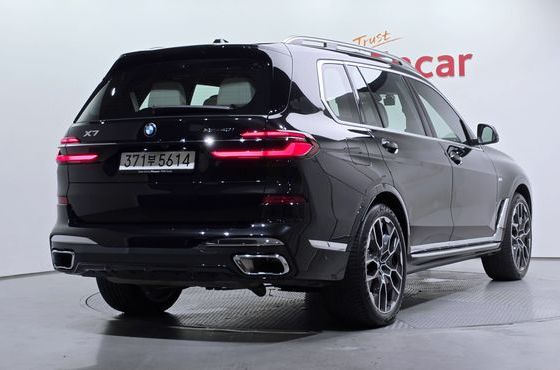 BMW X7 xDrive 40i M Sport 6STR — пробег 5 937 км — фото 2 из 5