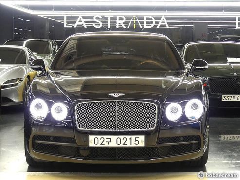 Bentley Flying Spur 4.0 — пробег 43 262 км — фото 1 из 5