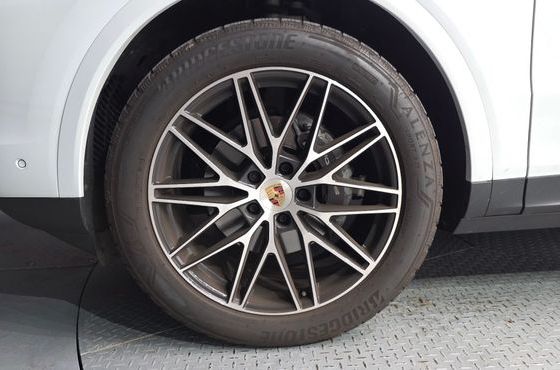 Porsche Cayenne 3.0 — пробег 14 663 км — фото 5 из 5