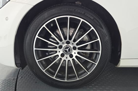 Mercedes-Benz E-Class E250 AMG Line — пробег 24 977 км — фото 5 из 5