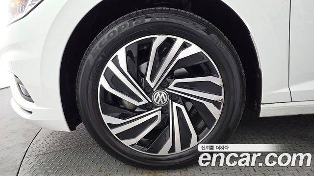 Volkswagen Jetta 1.4 TSI Prestige — пробег 18 375 км — фото 5 из 5