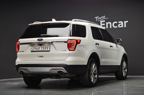 Ford Explorer 2.3 Limited 4WD 5th — пробег 185 024 км — фото 2 из 5