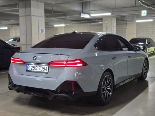 BMW 5-Series 520i Special Edition — пробег 57 840 км — фото 2 из 5