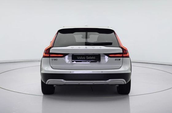 Volvo V90 B5 Ultra AWD — пробег 5 681 км — фото 5 из 5