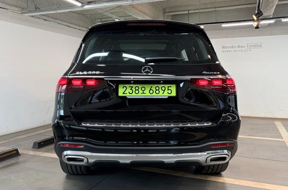 Mercedes-Benz GLS-Class GLS580 4MATIC — пробег 39 км — фото 4 из 5