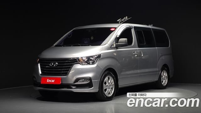 Hyundai Starex Wagon 11-Seater Smart — пробег 68 094 км — фото 1 из 5