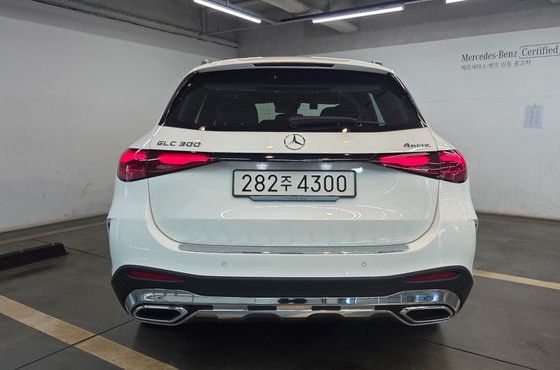 Mercedes-Benz GLC-Class GLC 300 4MATIC Avantgarde — пробег 966 км — фото 4 из 5