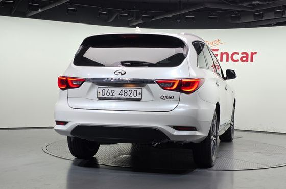 Infiniti QX60 3.5 AWD — пробег 131 961 км — фото 4 из 5