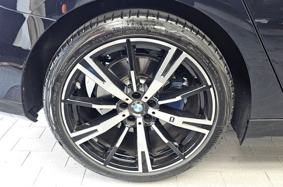BMW 5-Series 530i xDrive M Sport — пробег 8 230 км — фото 5 из 5