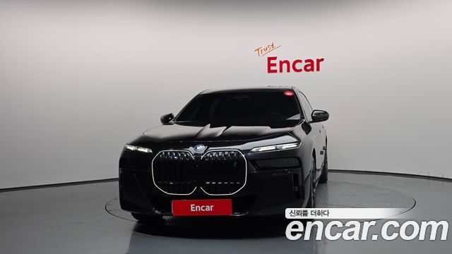 BMW i7 из Кореи Encar