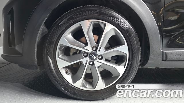 Kia Stonic из Кореи Encar
