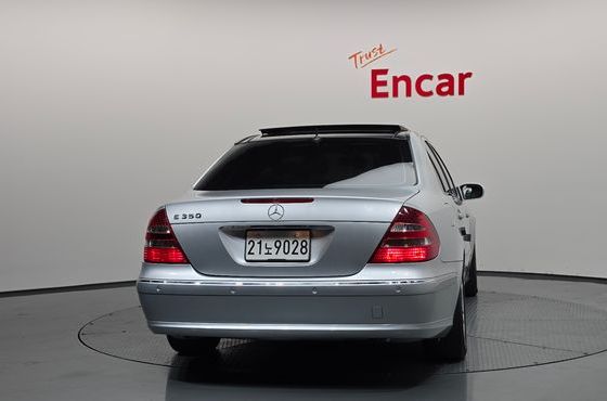 Mercedes-Benz E-Class E350 — пробег 73 325 км — фото 4 из 5