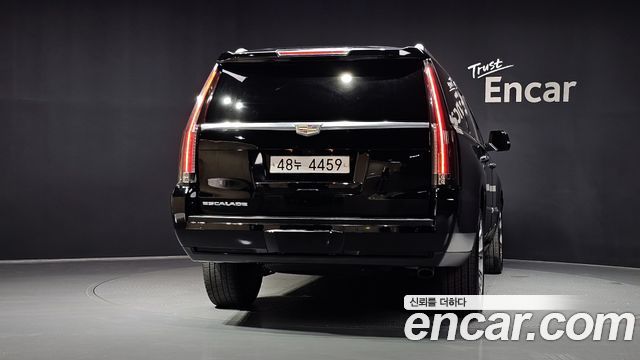 Cadillac Escalade 6.2 ESV 4th — пробег 218 507 км — фото 4 из 5