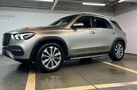Mercedes-Benz GLE-Class GLE300d 4MATIC — пробег 39 762 км — фото 1 из 5