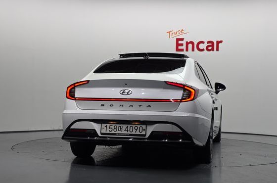 Hyundai Sonata 2.0 Premium Family — пробег 33 262 км — фото 4 из 5