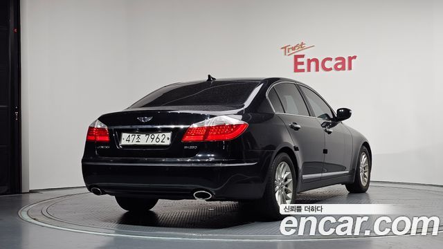 Hyundai Genesis из Кореи Encar