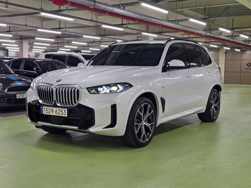 BMW X5 xDrive 40i M Sport — пробег 32 649 км — фото 2 из 5