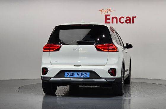 Kia Niro Air — пробег 116 569 км — фото 4 из 5