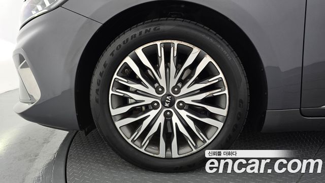 Kia K7 из Кореи Encar