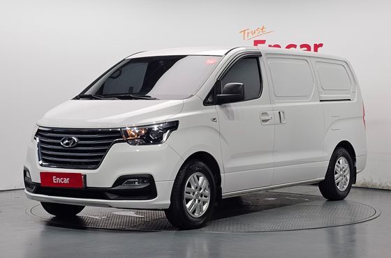 Hyundai Starex Van 3-Seater Smart — пробег 77 854 км — фото 1 из 5