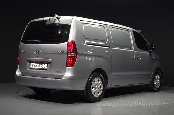 Hyundai Starex Van 3-Seater Smart — пробег 100 359 км — фото 2 из 5