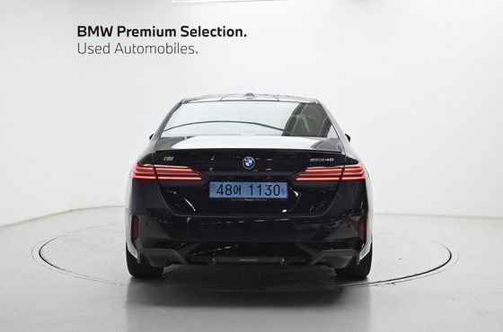 BMW i5 eDrive 40 M Sport — пробег 48 833 км — фото 4 из 5