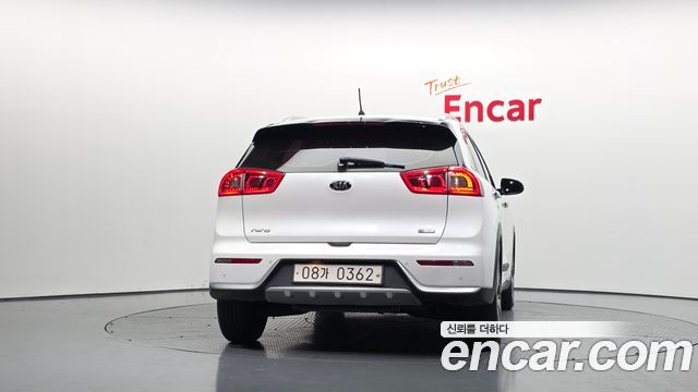 Kia Niro из Кореи Encar