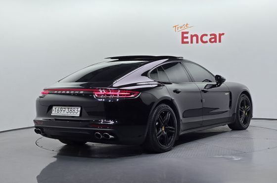 Porsche Panamera 2.9 AWD E-Hybrid — пробег 43 055 км — фото 2 из 5