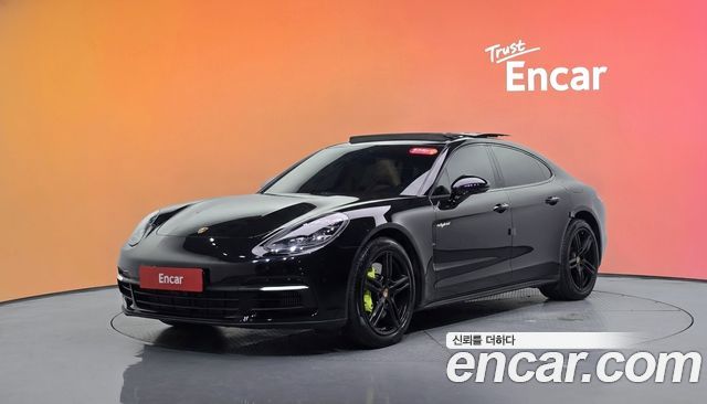 Porsche Panamera 2.9 AWD E-Hybrid — пробег 43 055 км — фото 1 из 5