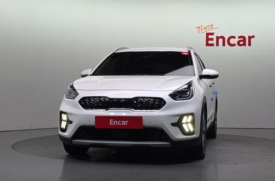 Kia Niro 1.6 HEV Signature — пробег 117 969 км — фото 3 из 5