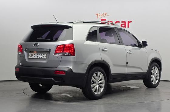 Kia Sorento Diesel 2.0 2WD TLX High-Deluxe — пробег 102 685 км — фото 2 из 5