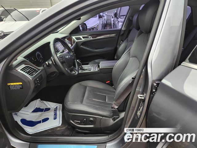 Hyundai Genesis из Кореи Encar