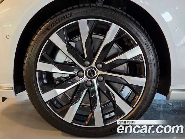 Volvo S90 из Кореи Encar