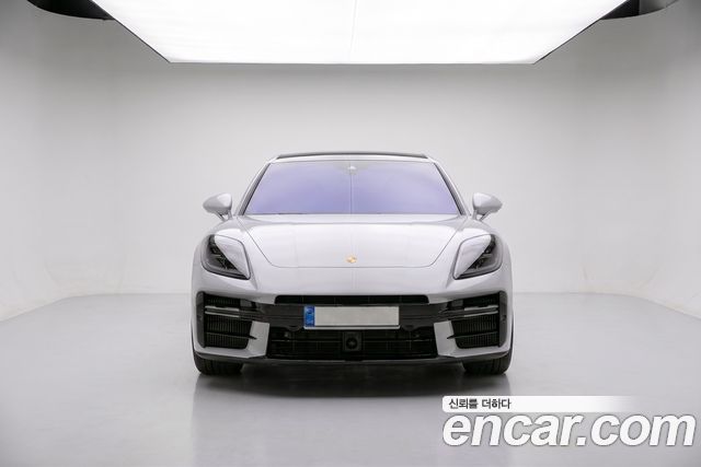 Porsche Panamera 4.0 GTS — пробег 4 450 км — фото 4 из 5