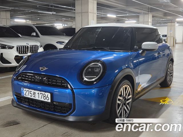 Mini Cooper Classic — пробег 4 246 км — фото 1 из 5