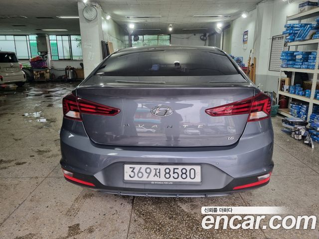 Hyundai AVANTE из Кореи Encar