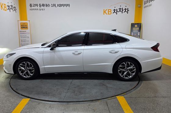 Hyundai Sonata 2.0 Premium Plus — пробег 57 161 км — фото 5 из 5