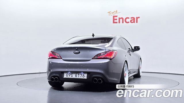 Hyundai Genesis из Кореи Encar
