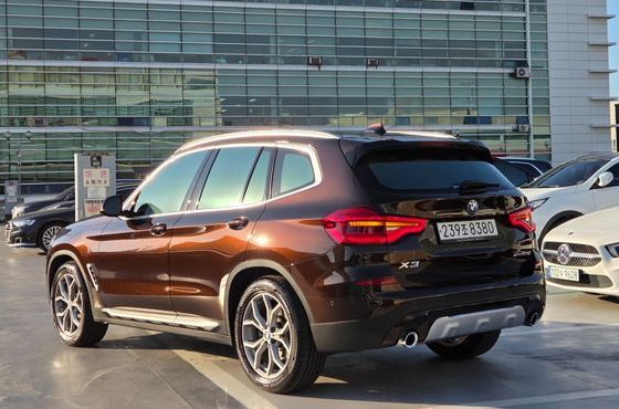BMW X3 xDrive 20d — пробег 73 000 км — фото 2 из 5