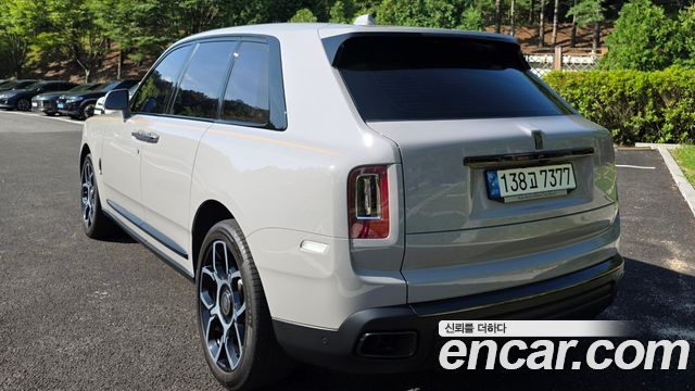 Rolls-Royce Cullinan 6.7 V12 Black Badge — пробег 28 000 км — фото 1 из 5