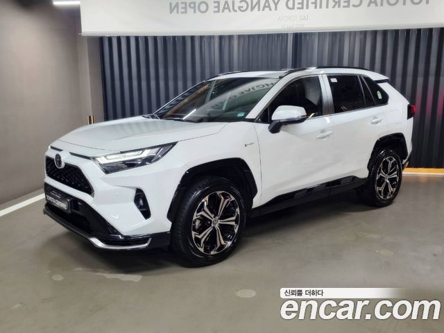 Toyota RAV4 2.5 4WD PHEV XSE — пробег 9 414 км — фото 1 из 5
