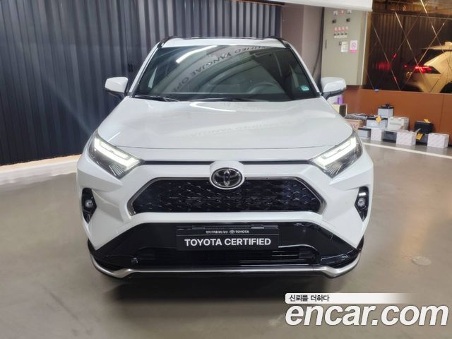 Toyota RAV4 2.5 4WD PHEV XSE — пробег 9 414 км — фото 3 из 5