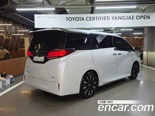Toyota Alphard 2.5 HEV Executive AWD — пробег 8 579 км — фото 3 из 5