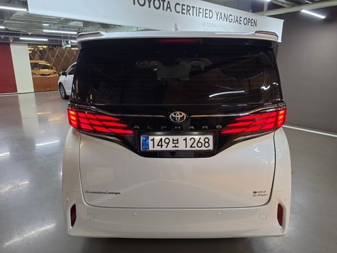 Toyota Alphard 2.5 HEV Executive AWD — пробег 8 579 км — фото 4 из 5