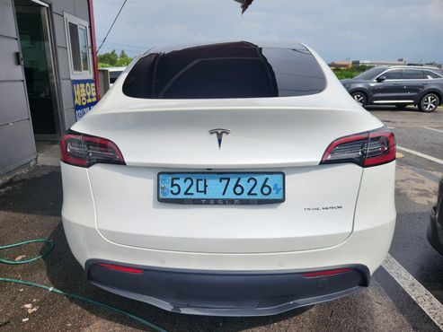 Tesla Model Y Long Range AWD — пробег 158 020 км — фото 2 из 5
