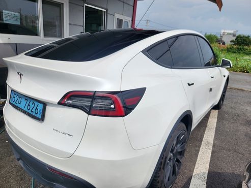 Tesla Model Y Long Range AWD — пробег 158 020 км — фото 3 из 5